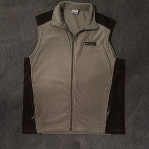 Columbia Performance Vest tan and brown mens medium